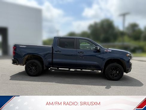 Used 2021 Chevrolet Silverado 1500 LT Trail Boss w/ Convenience Package II AWD/4WD image 4