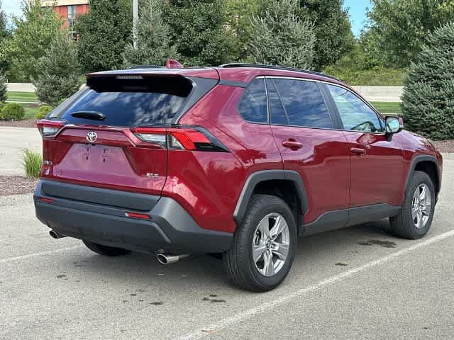 Used 2025 Toyota RAV4 XLE FWD image 30