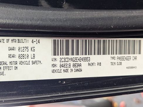 Used 2014 Dodge Challenger SXT image 10