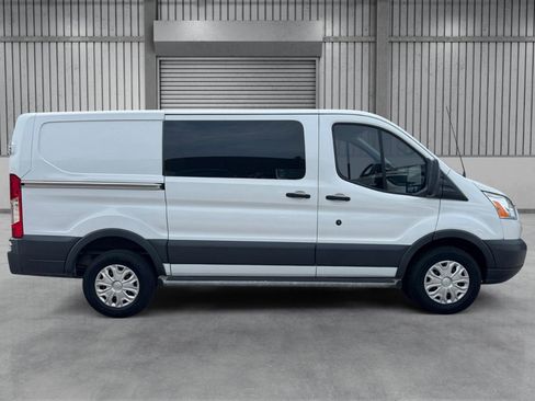 Used 2018 Ford Transit 250 130 Low Roof w/ Exterior Upgrade Package image 26