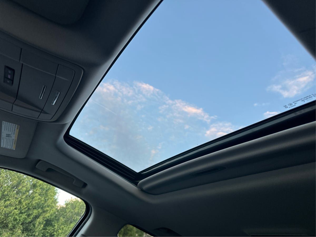 Used 2019 Chevrolet Suburban LT AWD/4WD image 20