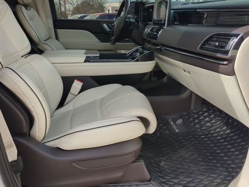 Used 2021 Lincoln Navigator L Black Label w/ Special Edition Package image 25
