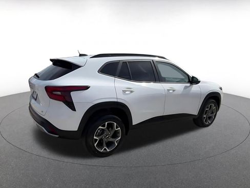 Used 2025 Chevrolet Trax LT image 15