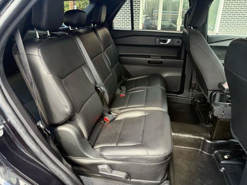 Used 2021 Ford Explorer 4WD Police Interceptor image 19