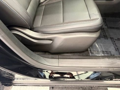 New 2026 Chevrolet Equinox EV LT FWD image 23