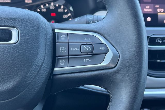 Used 2024 Jeep Compass Limited AWD/4WD image 28