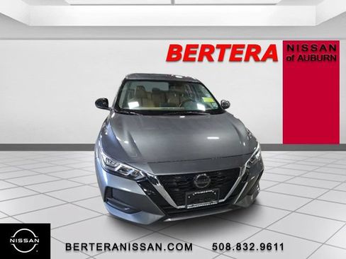 Used 2023 Nissan Sentra SV w/ SV Premium Package FWD image 3