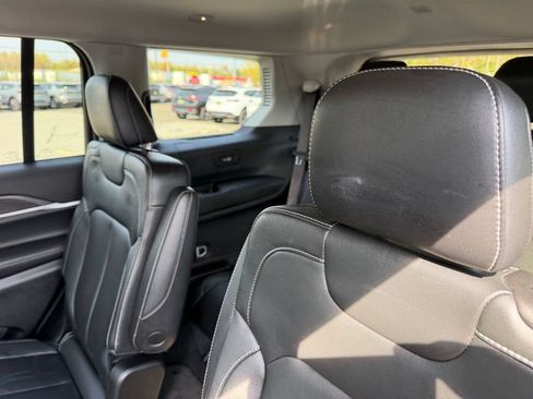 Used 2023 Jeep Grand Cherokee L Limited AWD/4WD image 9