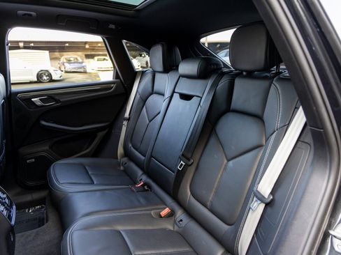 Certified 2023 Porsche Macan GTS image 49