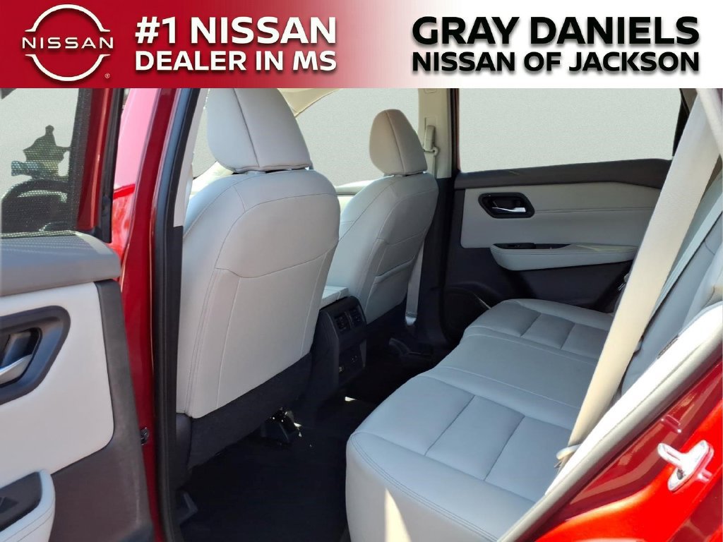 Used 2023 Nissan Rogue SL w/ SL Premium Package FWD image 27
