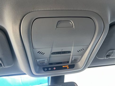 Used 2019 GMC Acadia SLT image 38