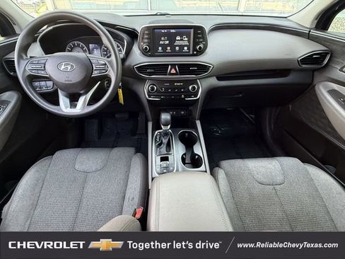 Used 2019 Hyundai Santa Fe SE image 12