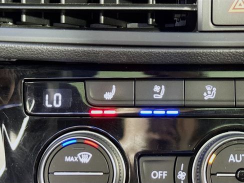 Used 2020 Volkswagen Jetta GLI Autobahn image 24