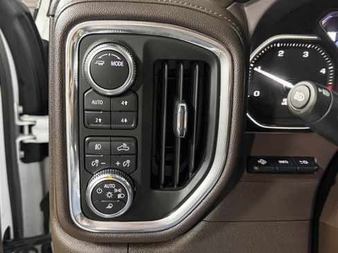 Used 2023 GMC Sierra 2500 Denali w/ Denali Ultimate Package image 36