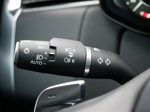 Used 2023 Land Rover Range Rover SE image 20