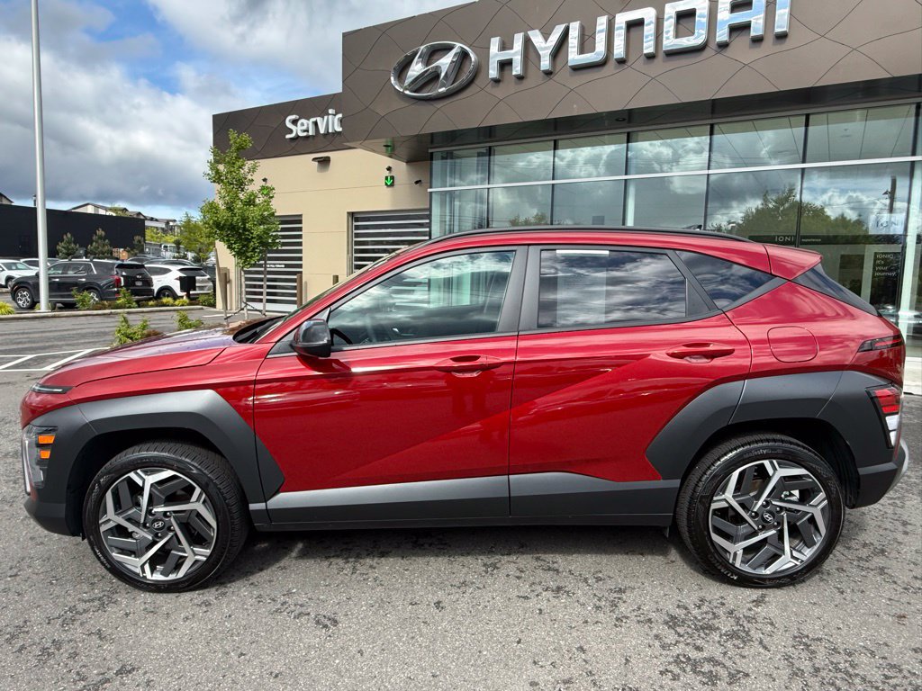 Used 2026 Hyundai Kona SEL Premium AWD/4WD image 2