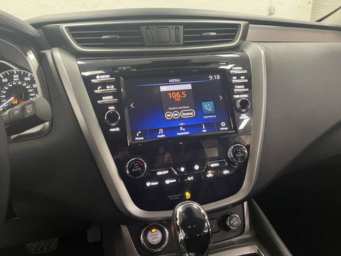 Used 2022 Nissan Murano SV w/ SV Midnight Edition Package image 19