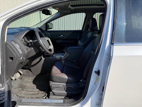 Used 2010 Ford Edge Limited FWD image 9