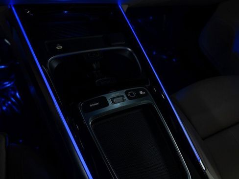 Certified 2026 Mercedes-Benz GLB 250 image 18