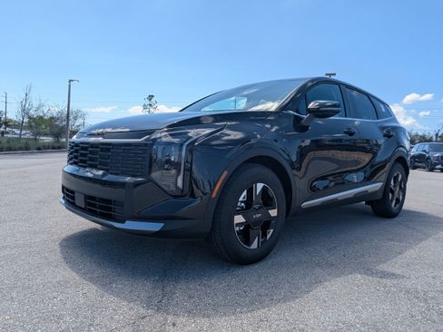 New 2026 Kia Sportage LX FWD image 9