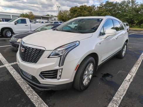 Used 2022 Cadillac XT5 Luxury FWD image 2