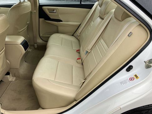 Used 2017 Toyota Camry XLE image 22