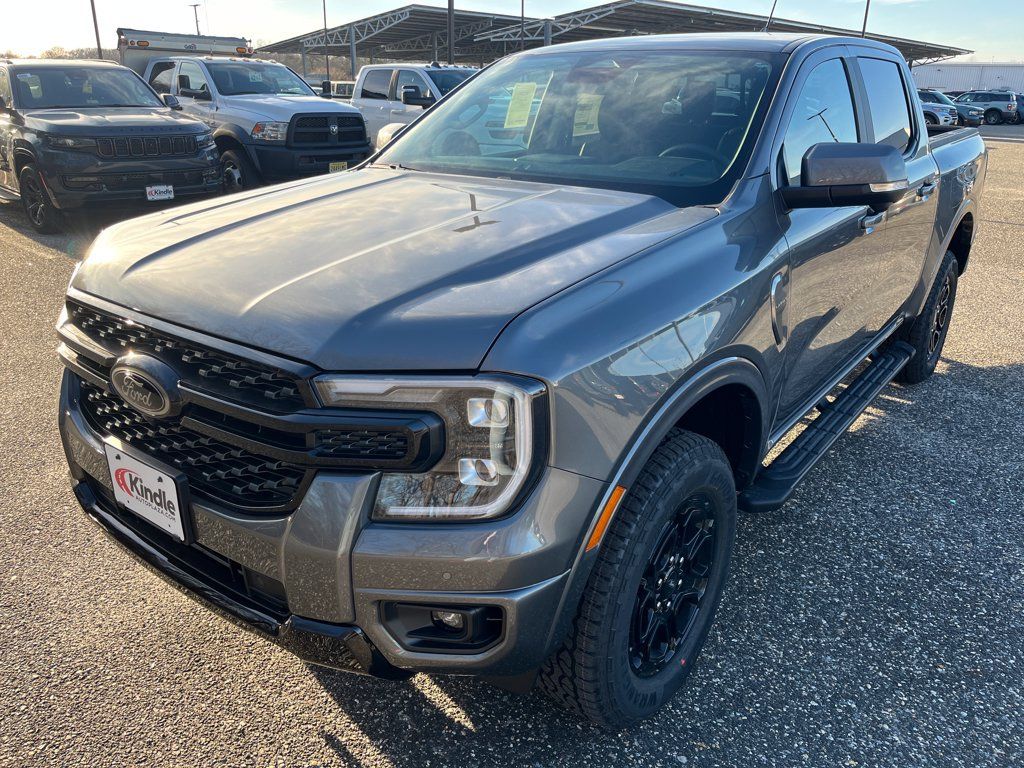 New 2025 Ford Ranger Lariat w/ FX4 Off-Road Package AWD/4WD image 4