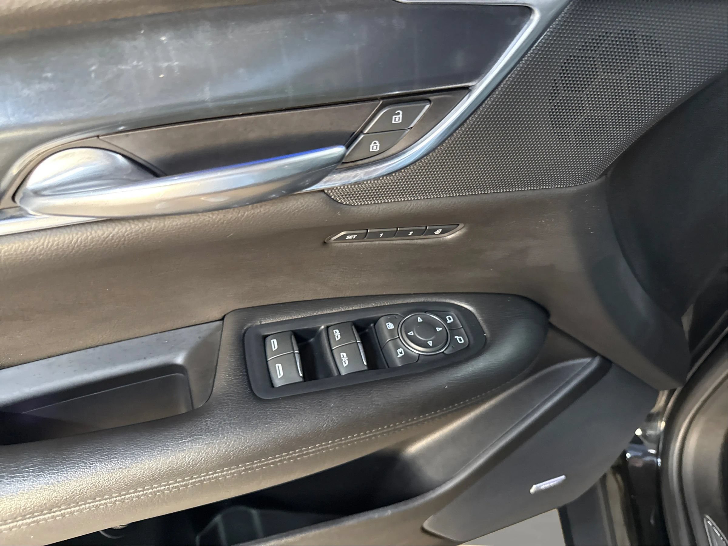 Used 2019 Cadillac XT5 Premium Luxury FWD image 16