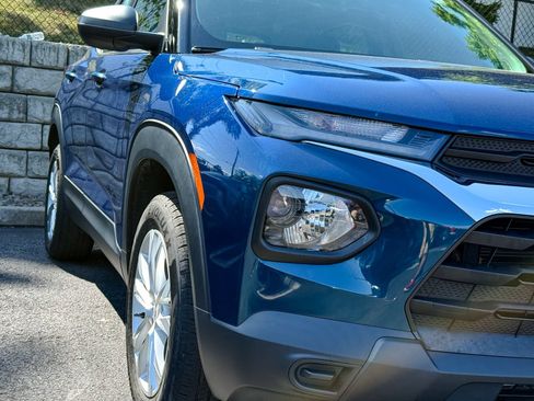 Used 2021 Chevrolet TrailBlazer LS AWD/4WD image 4