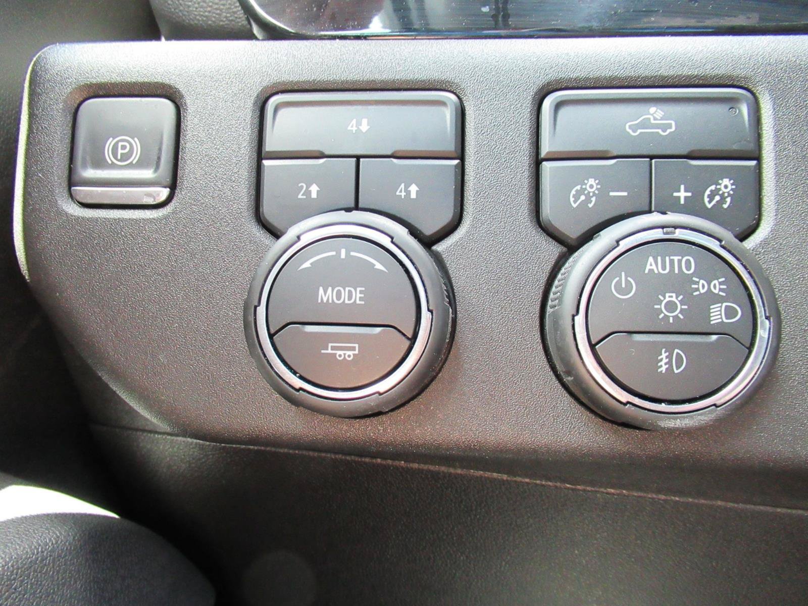 Certified 2025 Chevrolet Silverado 2500 LT w/ Convenience Package AWD/4WD image 20