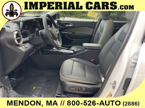 New 2026 Chevrolet Trax ACTIV w/ Sunroof Package FWD image 37