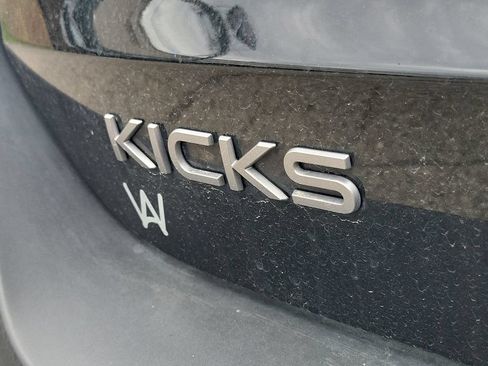 Used 2025 Nissan Kicks SR AWD/4WD image 6