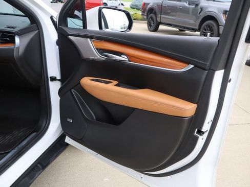 Used 2021 Cadillac XT5 Premium Luxury AWD/4WD image 41