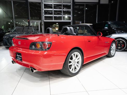 Used 2004 Honda S2000 image 4