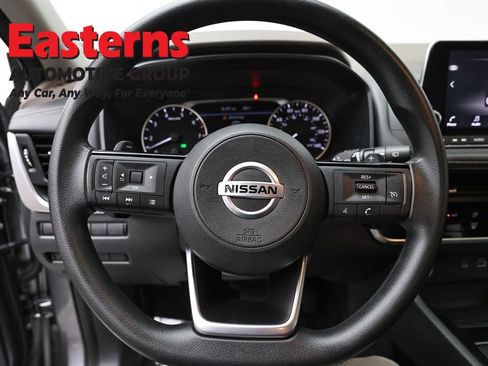 Used 2021 Nissan Rogue S AWD/4WD image 10