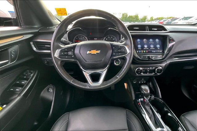 Used 2023 Chevrolet TrailBlazer ACTIV w/ Sun and Liftgate Package AWD/4WD image 8