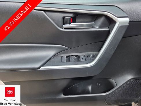 Used 2024 Toyota RAV4 XLE w/ Convenience Package image 27