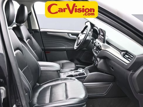 Used 2022 Ford Escape Titanium image 37