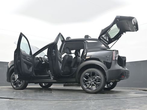 New 2026 Nissan Kicks SR image 40