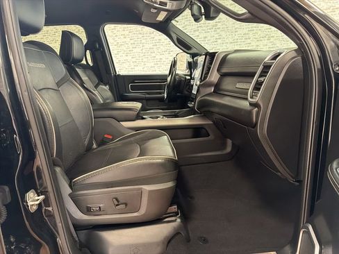 Used 2022 RAM 3500 Laramie image 11