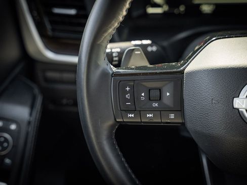 Used 2025 Nissan Rogue Platinum w/ Platinum Premium Package image 33