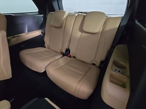 New 2026 Mercedes-Benz GLS 450 4MATIC image 16