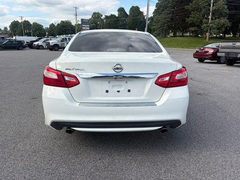 Used 2017 Nissan Altima 2.5 S w/ Power Driver Seat Package FWD image 19