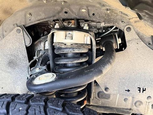 Used 2023 Toyota Tacoma SR5 w/ Technology Package AWD/4WD image 14