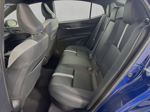Used 2025 Toyota Camry SE FWD image 32