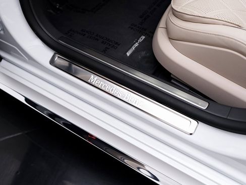 Used 2024 Mercedes-Benz S 580e 4MATIC Sedan image 42