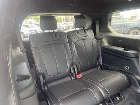 New 2025 Jeep Grand Cherokee L Limited w/ Luxury Tech Group II image 35