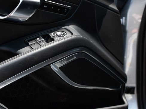 Used 2014 Porsche 911 Turbo S AWD/4WD image 19