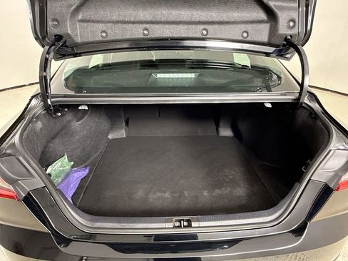 Used 2025 Toyota Camry LE image 24