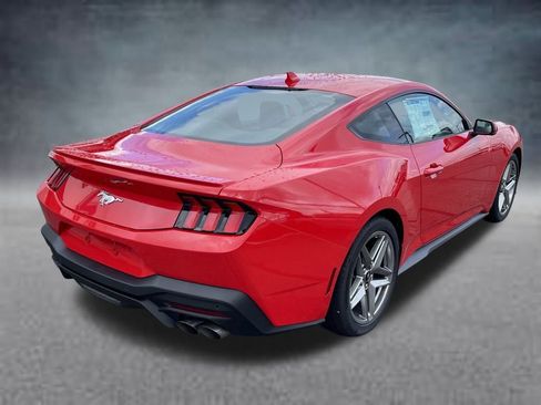 Used 2024 Ford Mustang Premium image 3